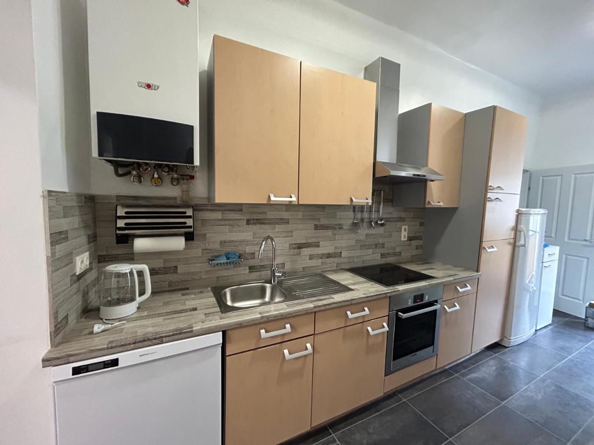 וינה Dom Apartment מראה חיצוני תמונה